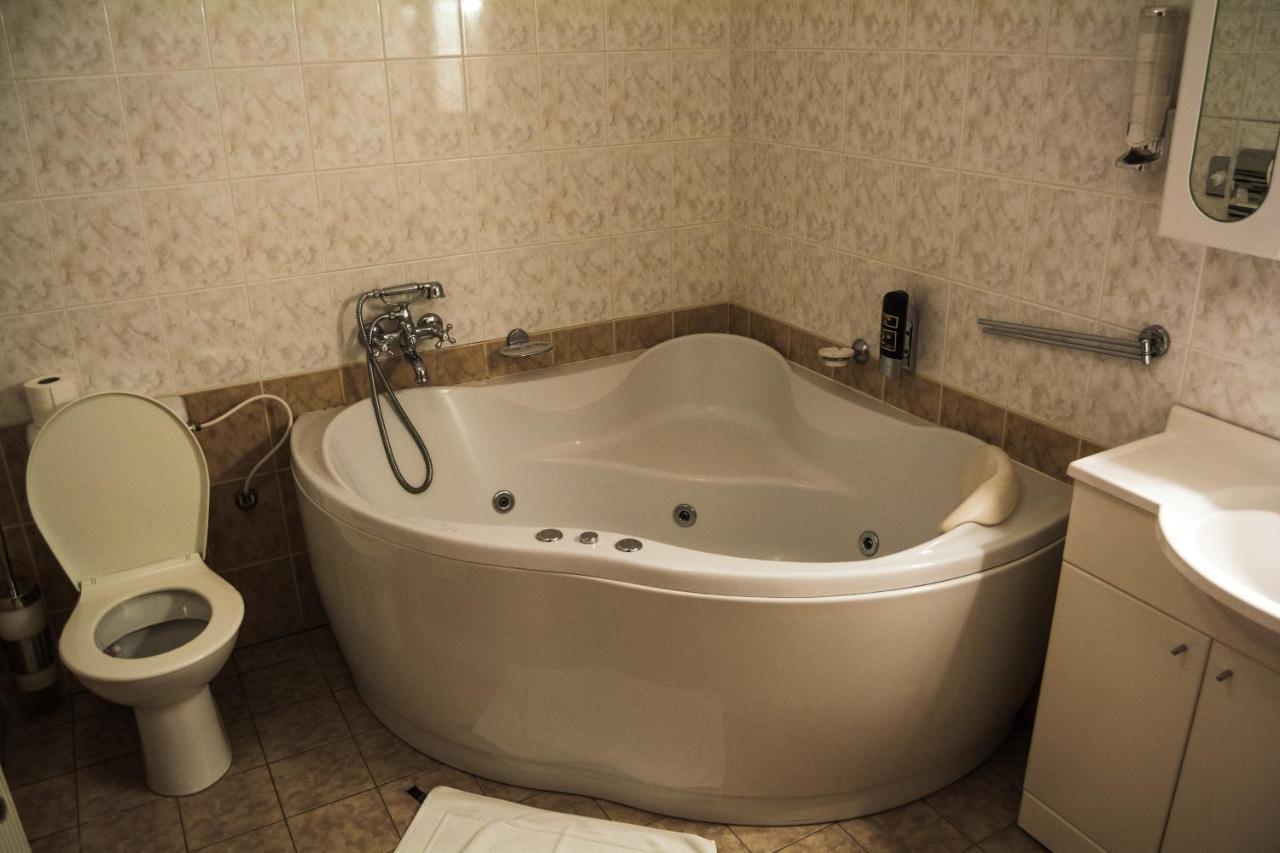 Hotel Roháč Trstená Esterno foto